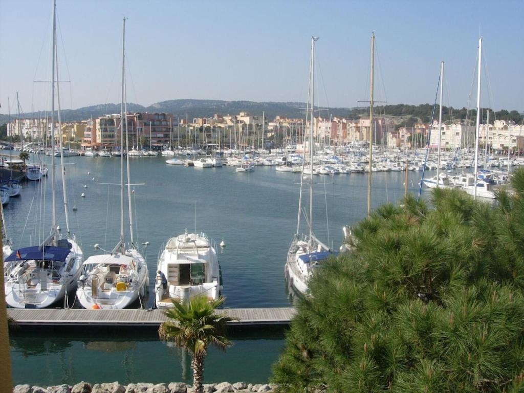 Gruissan Appartement Calme, Vue Sur Port De Plaisance -Clim, Empl.Parking Eksteriør bilde