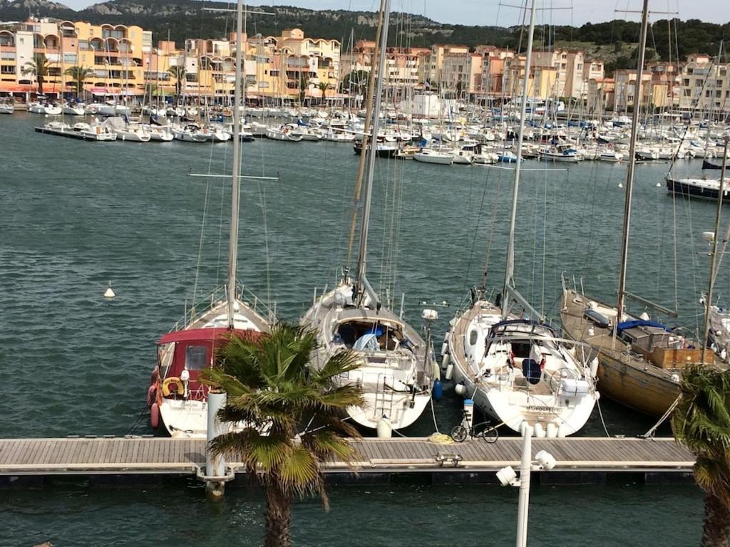 Gruissan Appartement Calme, Vue Sur Port De Plaisance -Clim, Empl.Parking Eksteriør bilde