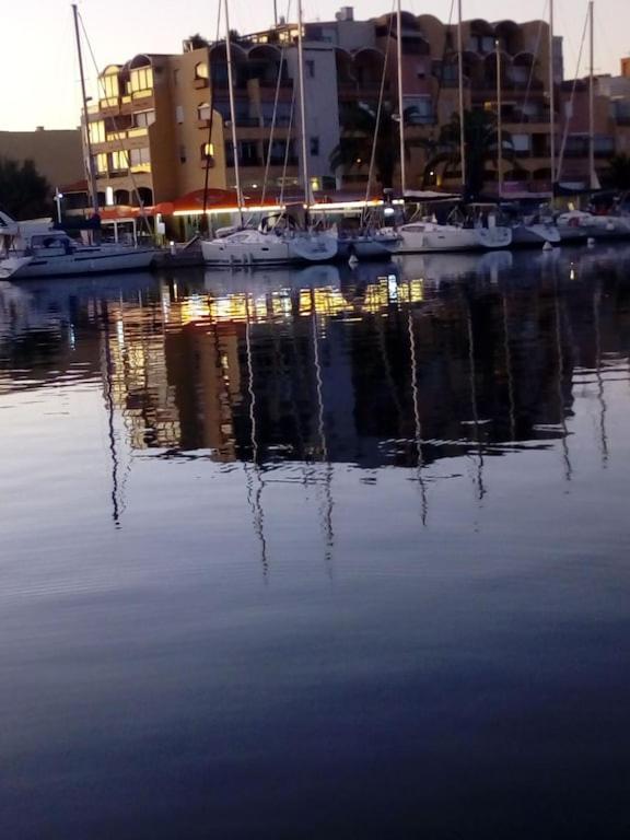 Gruissan Appartement Calme, Vue Sur Port De Plaisance -Clim, Empl.Parking Eksteriør bilde